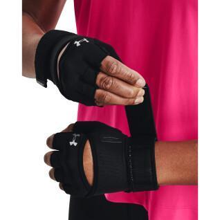 Weightlifting gloves for women Under Armour